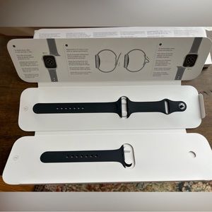 Apple Watch SE Cellular + GPS 44mm Midnight Sport Band